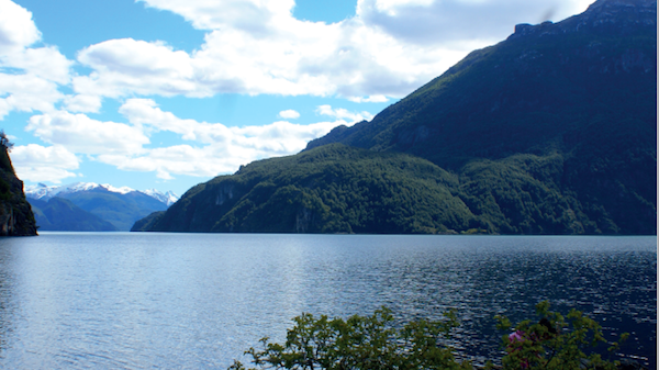 Fotografía de Lago Verde publicada en la Investigación Taiñ Rañma Küpan Lago Verde Waria Mew