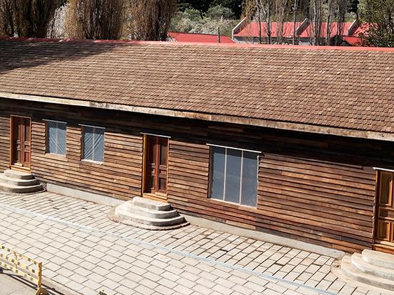 La pulpería es una de los inmuebles más reconocidos por la comunidad. Se proyecta con el espacio del Museo Regional de Aysén, donde a través de una muestra permanente se abordará la Sociedad Industrial de Aysén, las principales concesiones ganaderas inst