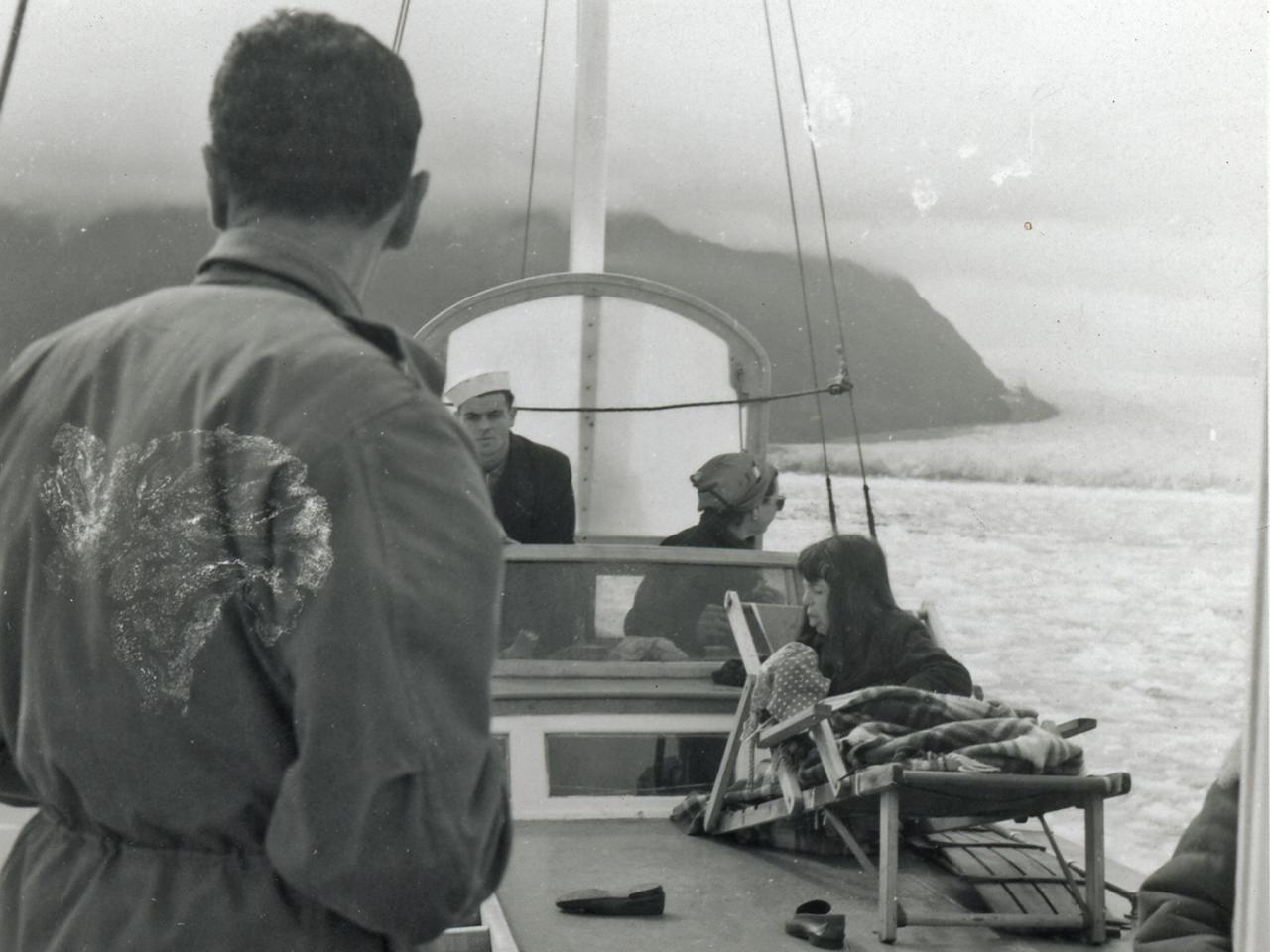 Navegación en laguna San Rafael (ca. 1962)
