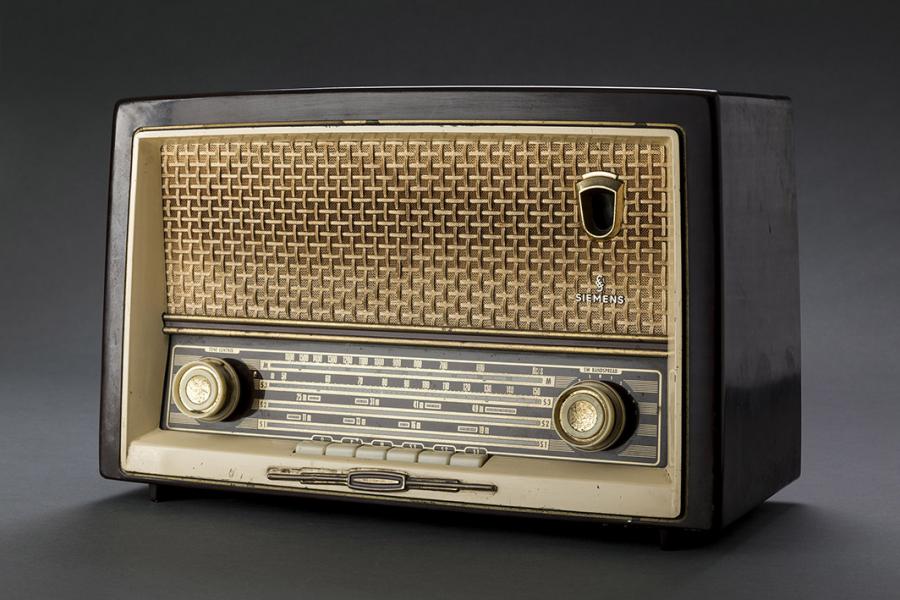 Radiorreceptor de sobremesa, Siemens