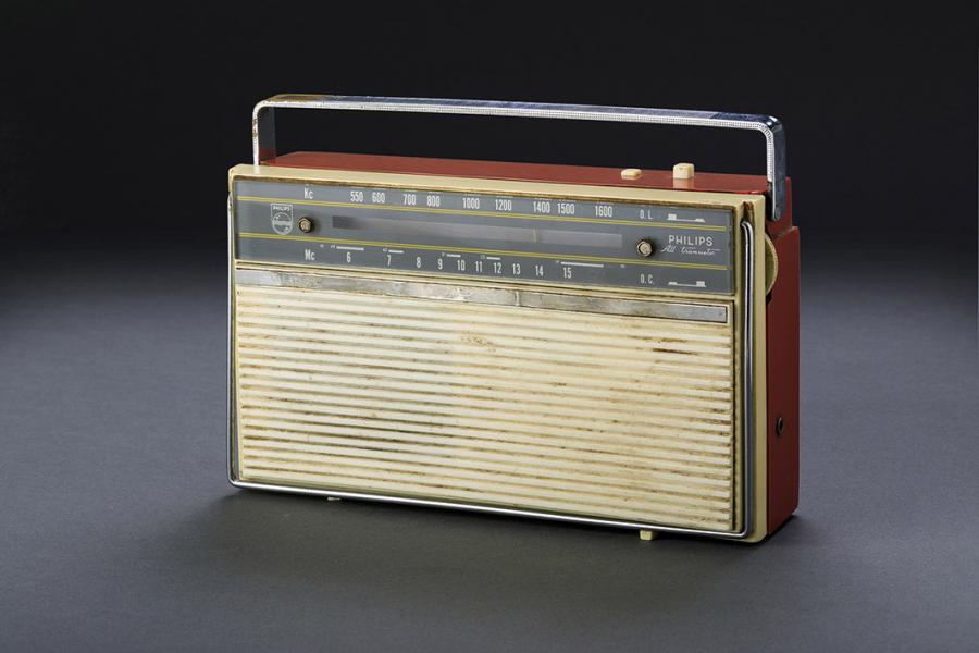 Radio portátil tipo lonchera, Philips