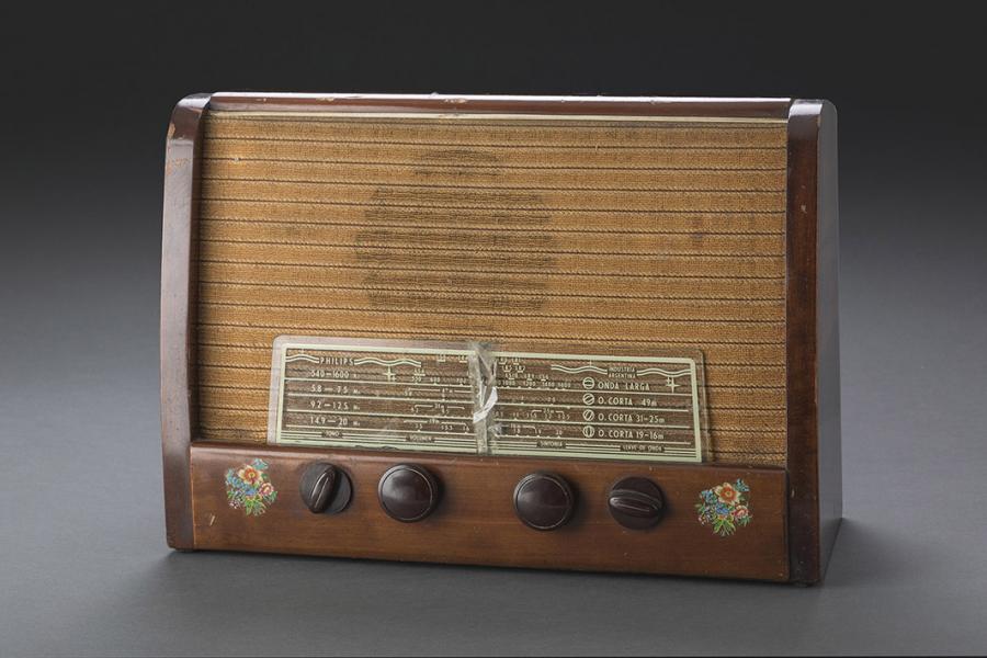 Radiorreceptor de sobremesa, Phillips