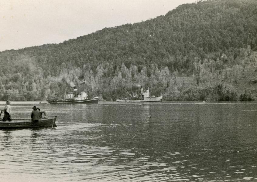 Visita del ministro de Tierras y Colonización a Puyuhuapi (1938) Visita del ministro de Tierras y Colonización a Puyuhuapi (1938)