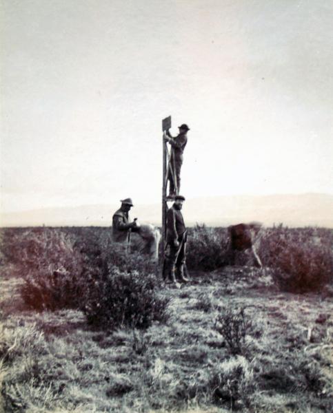 Establecimiento de hito fronterizo entre Chile y Argentina por parte de la Comisión de Límites